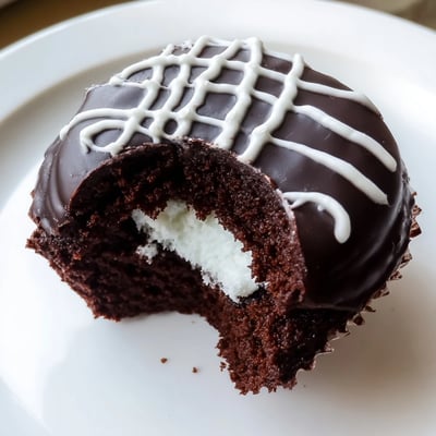 Homemade Hostess Chocolate Cupcakes